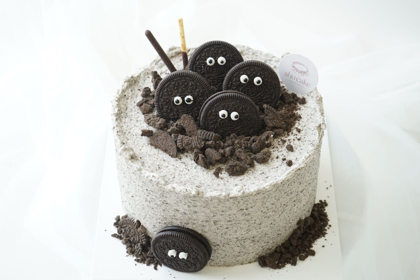 
                  
                    Oreo Monster Cake
                  
                