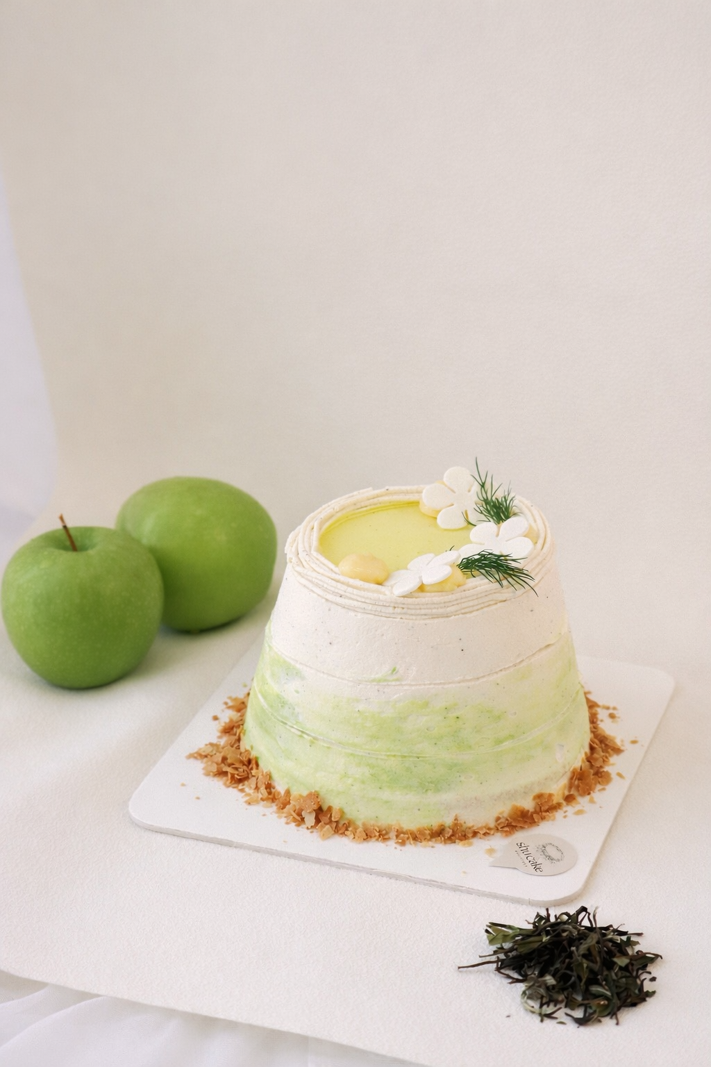 
                  
                    Anji - Green Apple and White Tea
                  
                